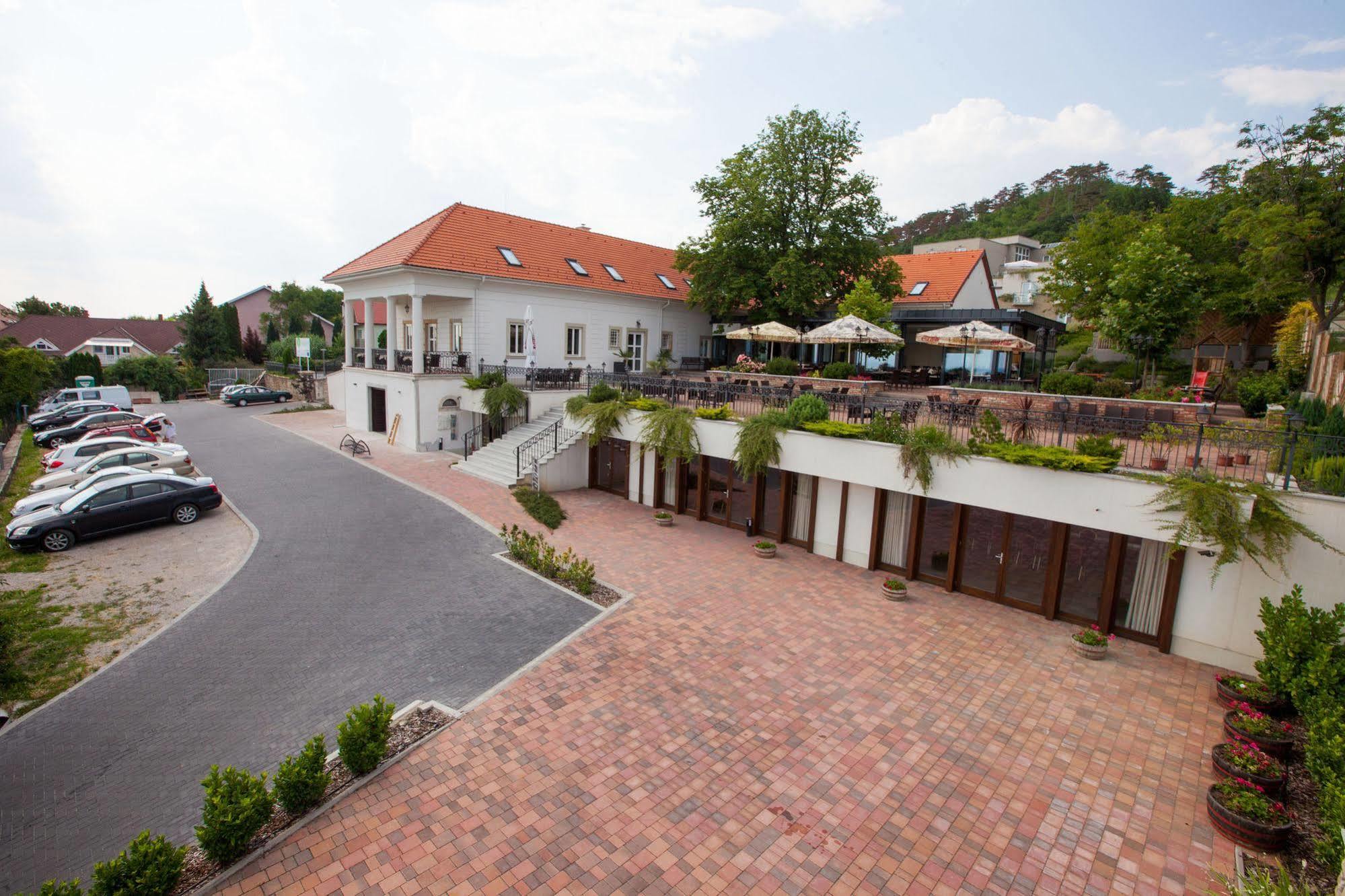 Zenit Wellness Hotel Balaton Vonyarcvashegy Exterior foto